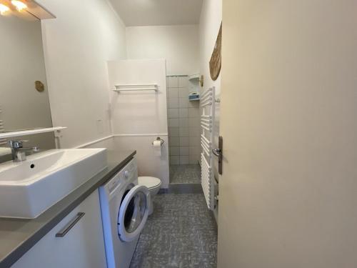 Bel appartement clim centre ville - 6 pers. - FR-1-874-41