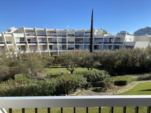 Appartement spacieux avec piscine - 6 pers. - FR-1-874-52