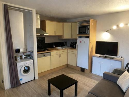 Appartement rénové avec parking - 7 pers. - FR-1-874-49