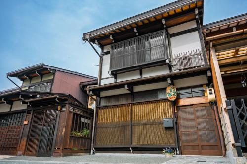 AZUMA Historic Machiya Stay in Takayama Old Town