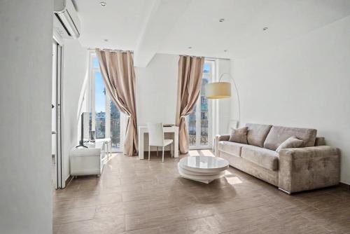 Cannes Port Suite 1 Balcon vue Palais