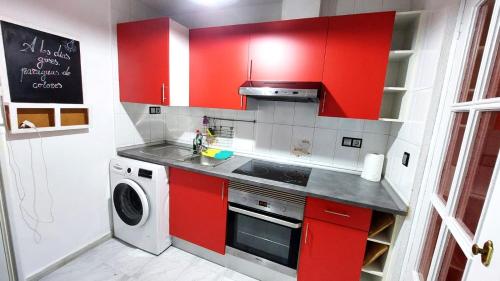 Sunny Apartment in Central Torrevieja with Pool Near the Beach