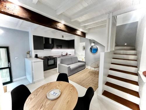 Ticinese Luxury Apartment Milano centro