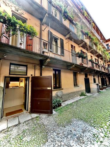 Ticinese Luxury Apartment Milano centro