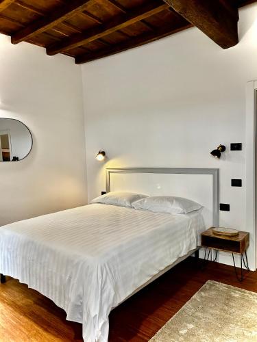 Ticinese Luxury Apartment Milano centro