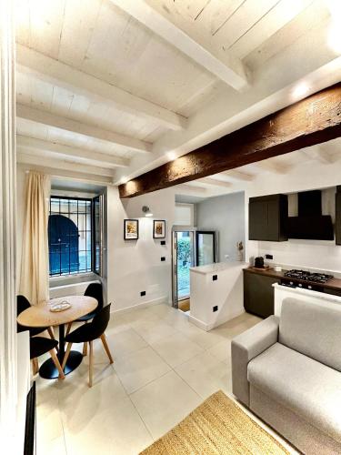 Ticinese Luxury Apartment Milano centro