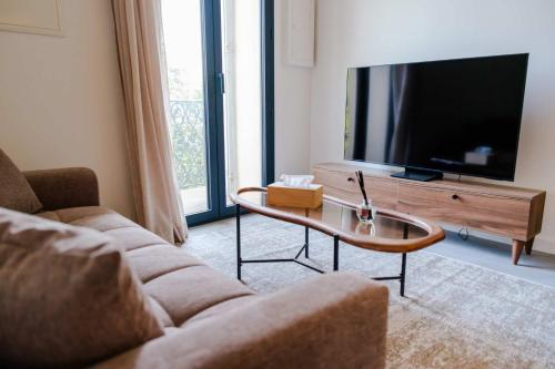 Les Suites du Parc - Séjour élégant face au parc Simone Veil de 2 chambres à 2 minutes des halles