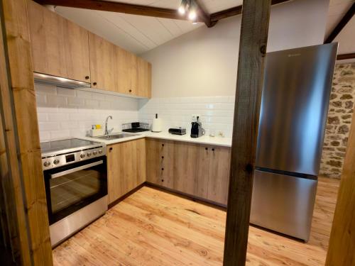 Eleon apartments