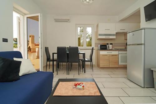 Apartment MEDITERAN 2