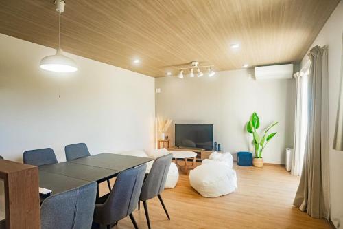 BRDIGE STAY MIYAKOJIMA - Hotel Quality, Hirara-Kuhei, Within walking distance of the beach, Within a 10-minute drive to the downtown area, Sleeps 6, Spacious private house