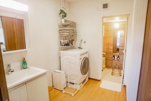 BRDIGE STAY MIYAKOJIMA - Hotel Quality, Hirara-Kuhei, Within walking distance of the beach, Within a 10-minute drive to the downtown area, Sleeps 6, Spacious private house