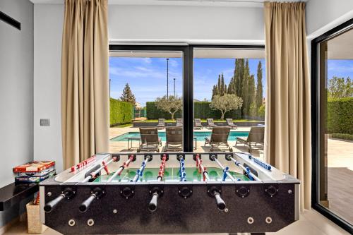 Villa Ula in Pula with heated pool, sauna & private tennis court