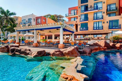 Piscina di El Cid Marina Beach Hotel o nelle vicinanze