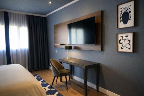 voco Madrid - Las Tablas by IHG photo 27