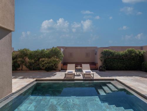 Anantara Al Jabal Al Akhdar Resort — Pool view
