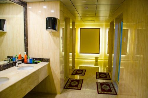 Kupatilo u objektu Jubail Inn