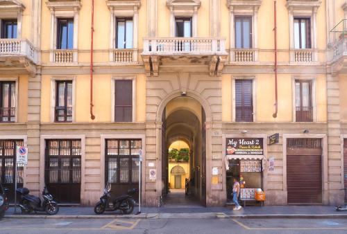 Contempora - Apartment for 4 People with Terrace - Close to Policlinico and Tribunale