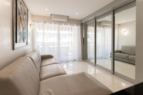 Appartement neuf à 2 pas de la plage & de la Croisette