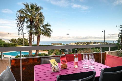 LEVASION -Vue imprenable Piscine Parking Terrasse