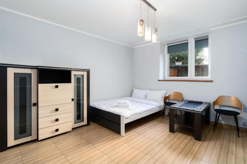 Śląska Urban Retreat Studio by BookingHost