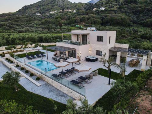 Villa Vasilissa by PosarelliVillas