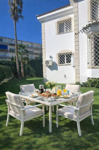 NOMAD VILLA MÁLAGA Los Álamos