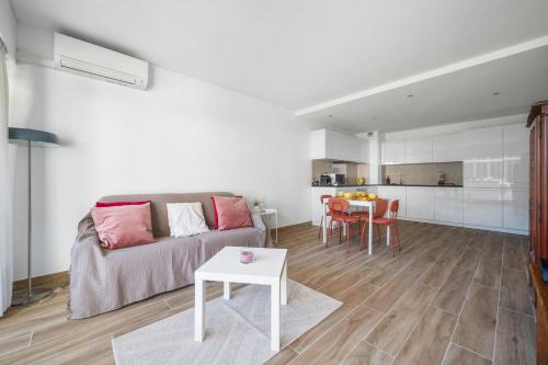 LE ROCAMARE Piscine toit terrasse Parking privé