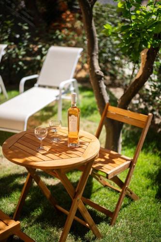 LE VAL D'OR Calme Grand Jardin Parking privé