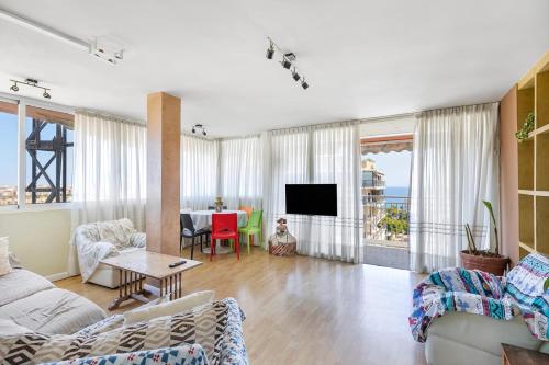 Albufereta sun and beach apartment with pool