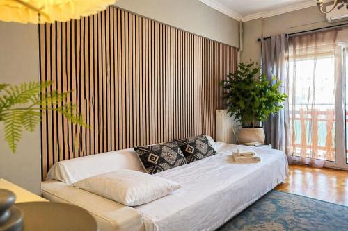 Seven Seconds Away Apartment