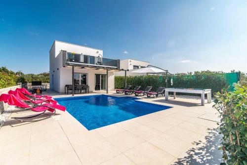 Villa Rosmarino by Kompas Villas
