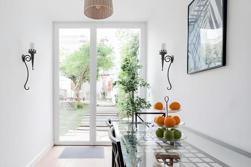 Garden Oasis Apartment with Patio, By Home Match