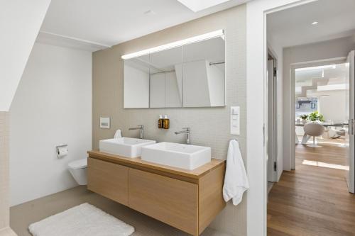 IKON Old Town Penthouse AC, Lake & Mountain View