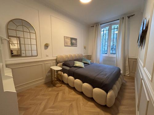 SUITE TOURVILLE Tour Eiffel