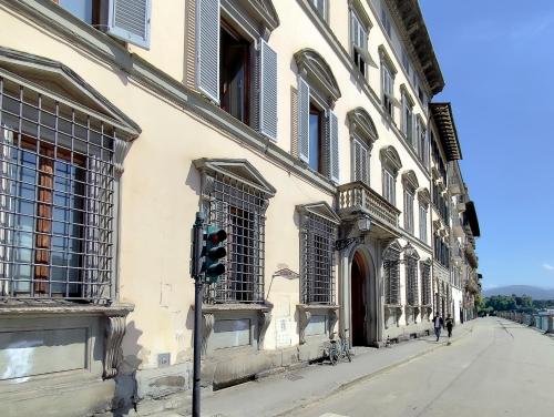 Joyful Lungarno Apartment