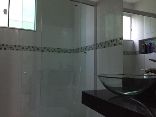 Casa em Cabo Frio - RJ tesisinde bir banyo