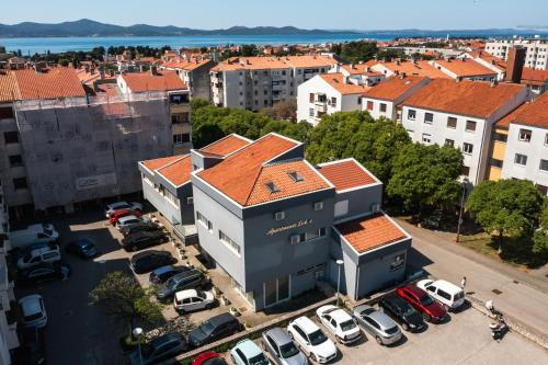 Apartments Lukas by Belmont Realty
