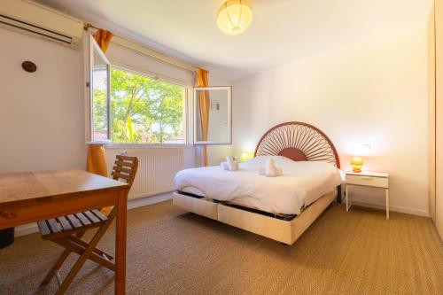 Belle villa avec Jacuzzi, Parking, Climatisation, Jardin, Calme photo 2