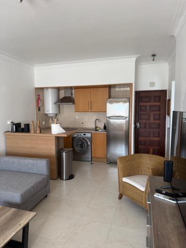 Beach Front Flat With Ocean View