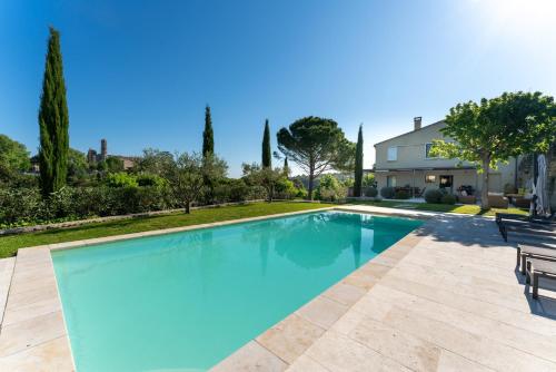 Maison d'architecte avec piscine