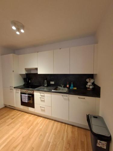 U1 Metro Nearby - 1-BR - fast Wi-Fi