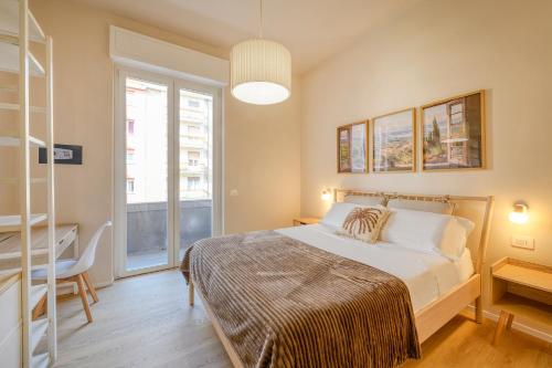 Giro 52 - 2 bedroom Apartament, close to San Siro, Fiera and 10 min metro to Duomo