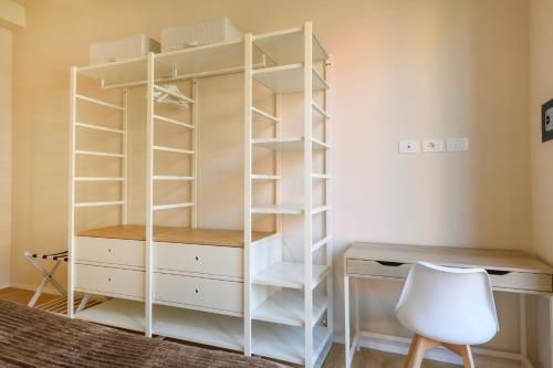 Giro 52 - 2 bedroom Apartament, close to San Siro, Fiera and 10 min metro to Duomo