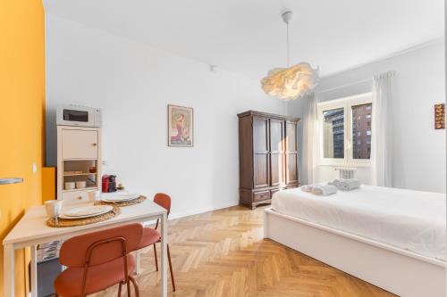 M4 metro Tolstoj - Cozy room with bathroom - WiFi
