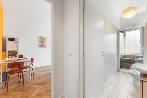 M4 metro Tolstoj - Cozy room with bathroom - WiFi