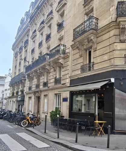 Chambre calme pour les femmes - Paris animé
