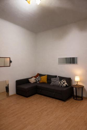 Room close to Burggasse Stadthalle