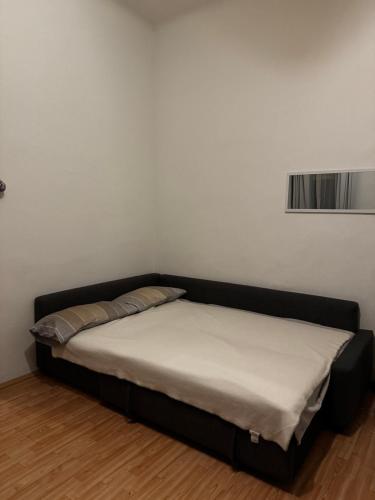 Room close to Burggasse Stadthalle