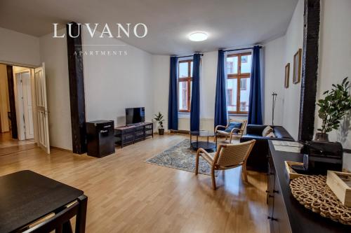 Foto Großzügiges Altbau-Apartment - 2 Schlafzimmer - Hasselbachplatz 1