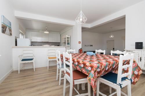 Sesimbra Family Villa - Garden, BBQ and 3 Bedrooms